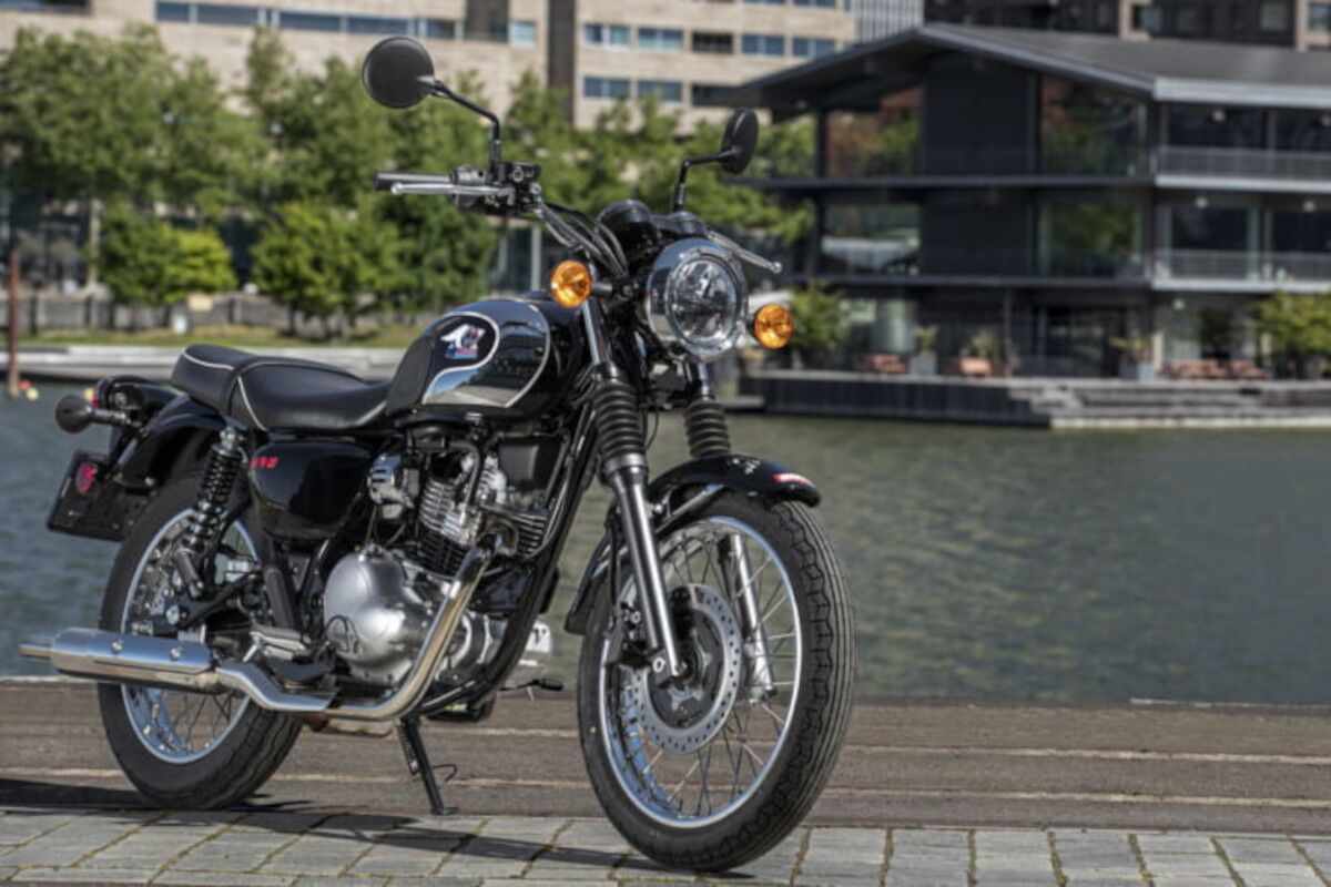 2026-Kawasaki-Meguro-S1-EU-