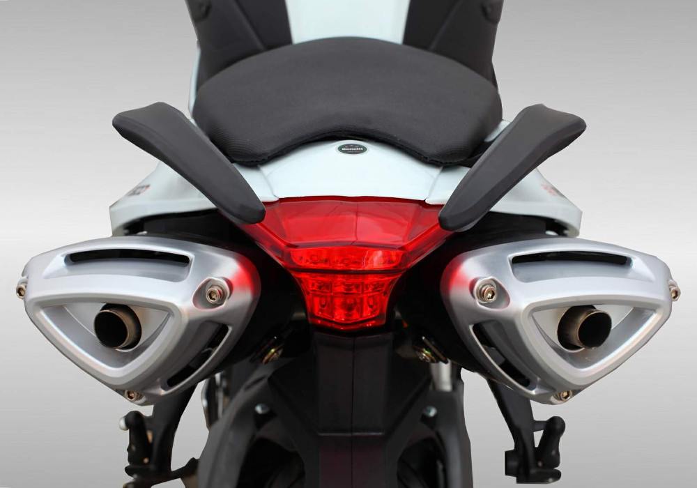 Benelli TNT 600i Review India