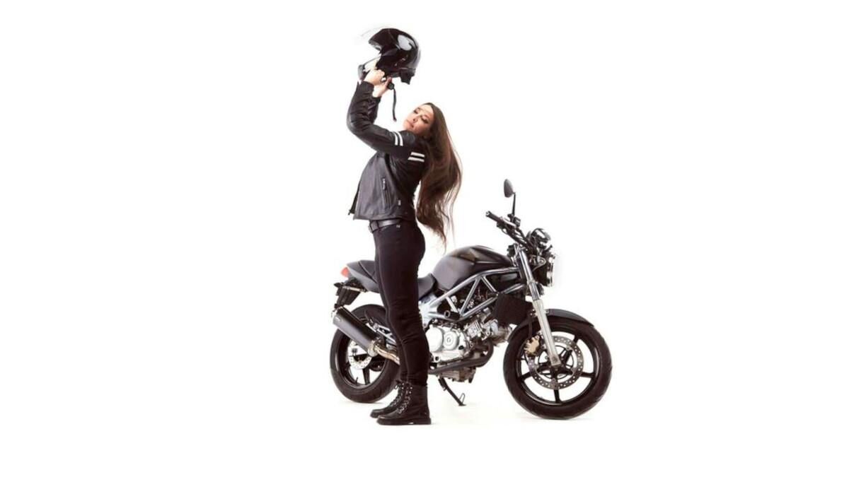 Cover-Hightail-Helmet
