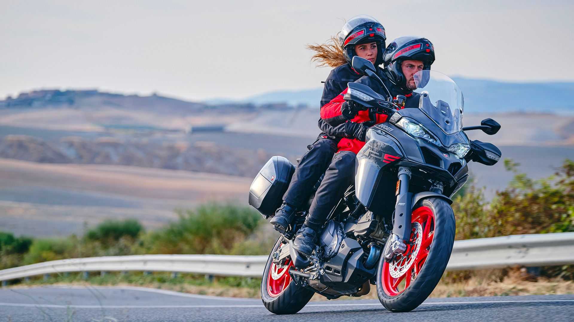 2022-ducati-multistrada-v2s
