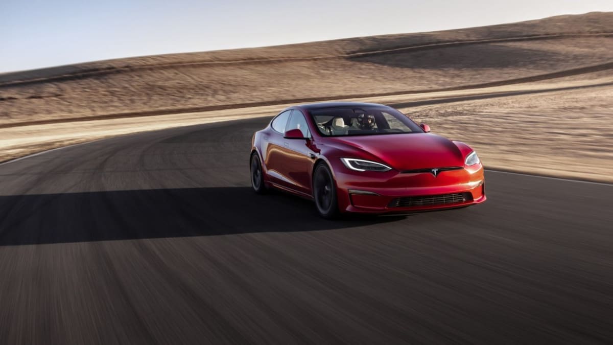 Tesla-S-Plaid-Track-Package