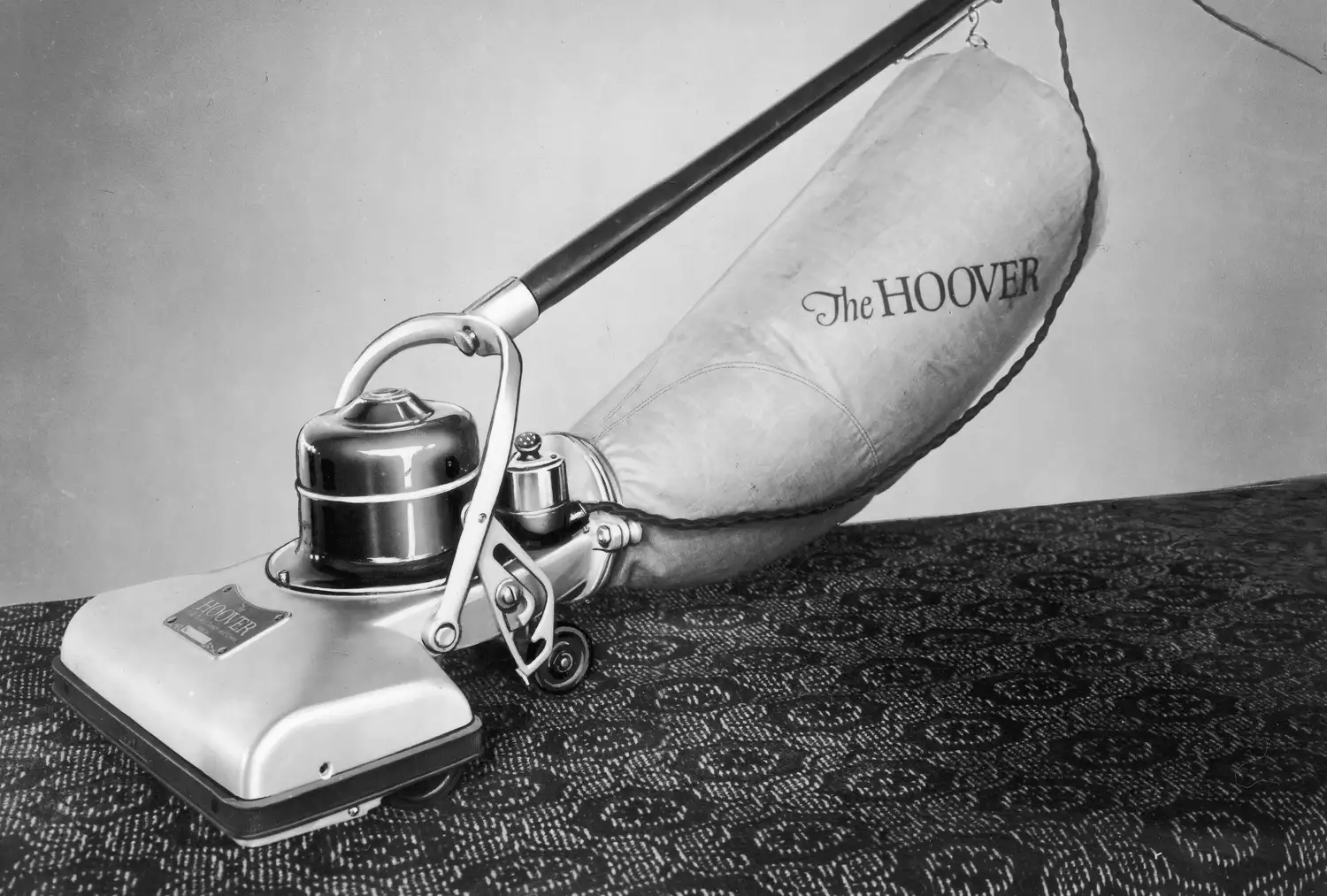 Henry Dreyfuss’s 1936 Redesign and Its New Lasting Impact-LivingWIthGravity-