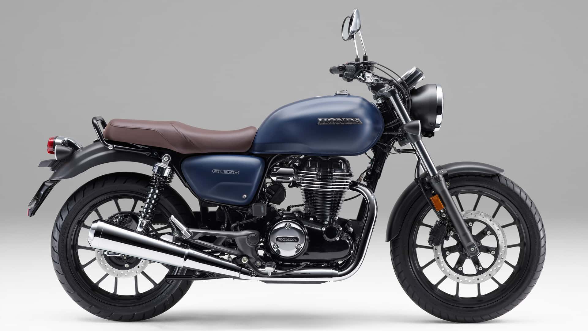 Honda's Retro-Modern Twins Get a New Look for 2023 Honda's R Honda's Retro-Modern Twins Get a New Look for 2023 Honda's R