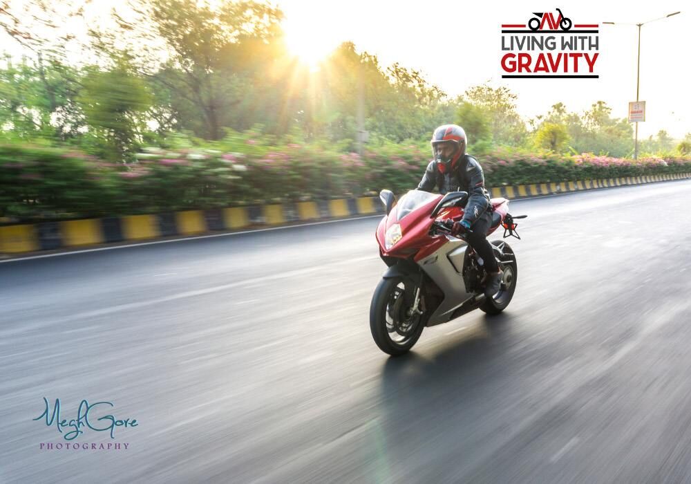 The Godzilla : MV Agusta F3 800 MV Agusta F3 800