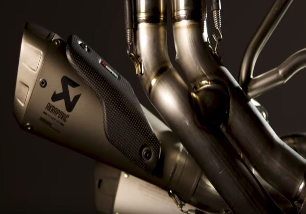 Sound of Infinity for Ducati Panigale V4 Akrapovic Exhaust for Ducati V4