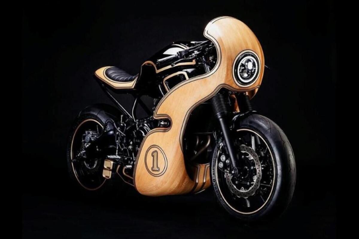 Essential La ‘ Hommage ‘ Cover-Yamaha-George-Woodman-XSR700